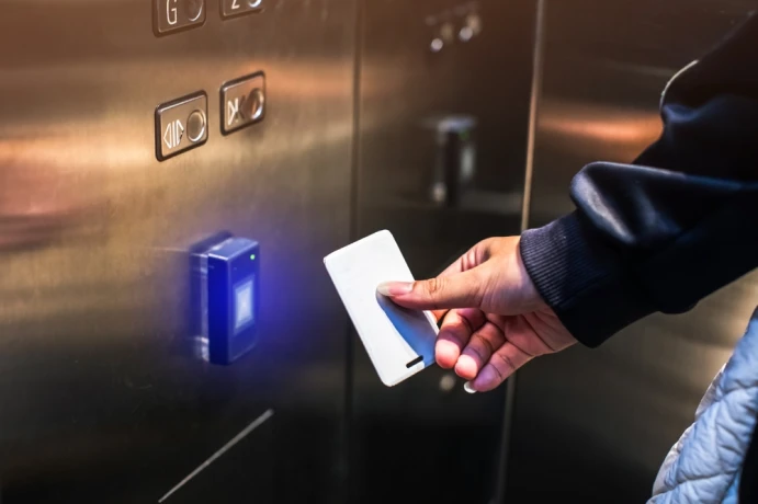 Open Control Installation Porte Automatique Cannes Badges